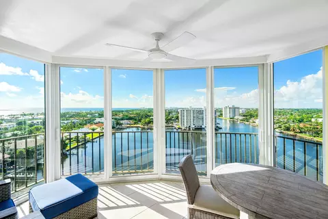 220 Macfarlane Dr #PH4-S, Delray Beach, FL 33483