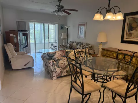 2800 NW 47th Ter #304B, Lauderdale Lakes, FL 33313