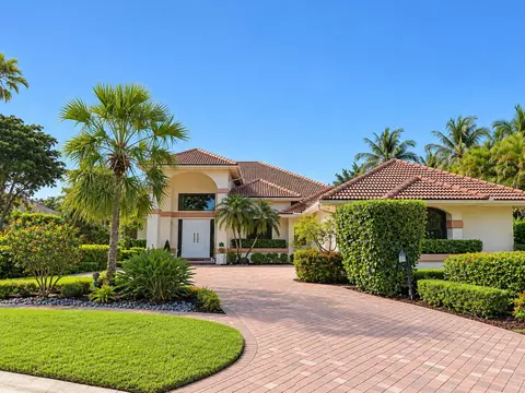 5300 Deauville Cir, Boca Raton, FL 33496