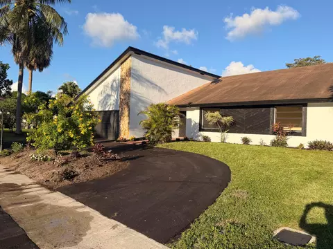 7009 NW 49th Pl #1, Lauderhill, FL 33319