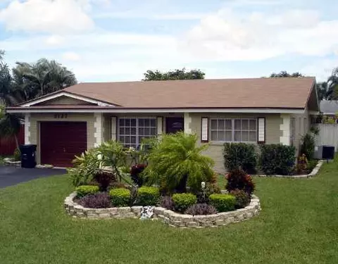 3127 NW 68th Ct, Fort Lauderdale, FL 33309