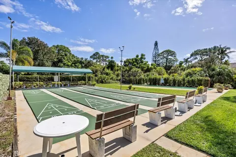 View/Area - 2950 SE Ocean Blvd, Stuart, FL 34996 photo 3 of 3