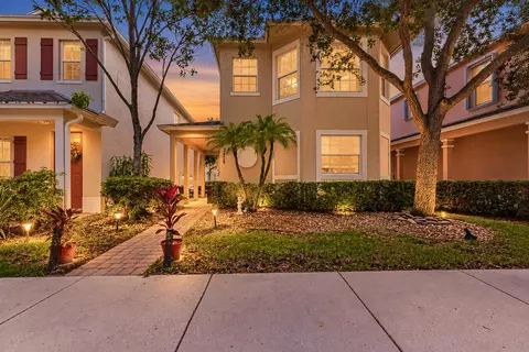 2478 SE Pineland Dr, Port Saint Lucie, FL 34952