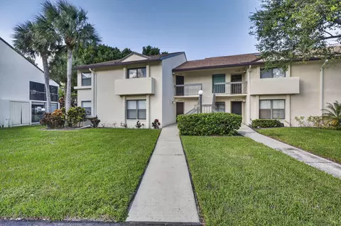 3326 Perimeter Dr, Greenacres, FL 33467