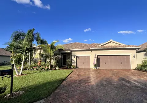 4613 SW Scrub Pine Ter, Palm City, FL 34990