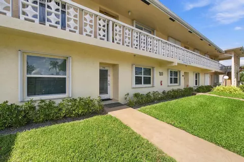 1541 NW 18th #102, Delray Beach, FL 33445