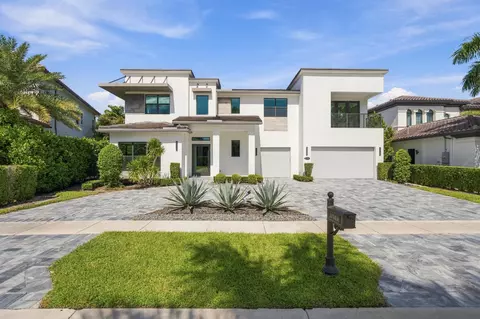 17558 Cadena Dr, Boca Raton, FL 33496