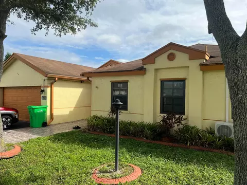 9534 NW 52nd Mnr, Sunrise, FL 33351