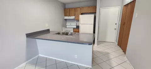 2501 Riverside Dr #513-A, Coral Springs, FL 33065