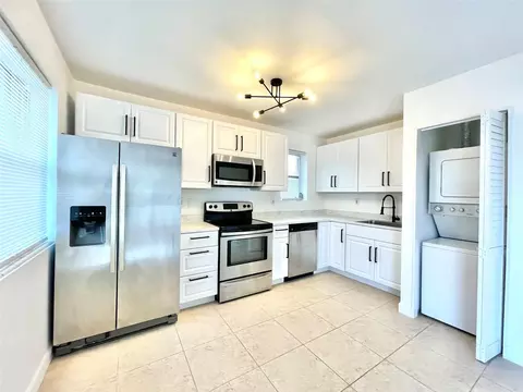 4071 N Dixie Hwy #20, Oakland Park, FL 33334