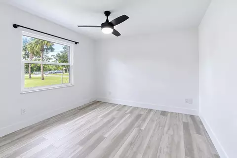 Bedroom - 5008 SE Major Way, Stuart, FL 34997 photo 2 of 5