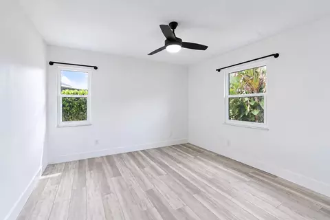 Bedroom - 5008 SE Major Way, Stuart, FL 34997 photo 4 of 5