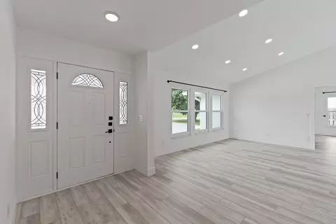Entry Way - 5008 SE Major Way, Stuart, FL 34997 photo 1 of 1