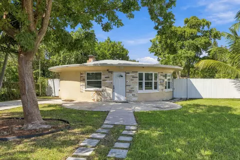 6100 Hayes St, Hollywood, FL 33024