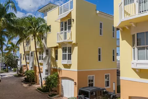 4332 Seagrape Dr #6, Lauderdale By The Sea, FL 33308