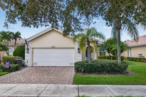 10649 SW Stratton Dr, Port Saint Lucie, FL 34987