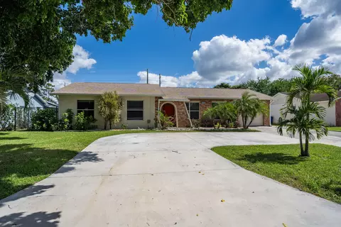278 Sandpiper Ave, Royal Palm Beach, FL 33411