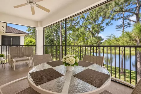 8312 Mulligan Cir #2222, Port Saint Lucie, FL 34986