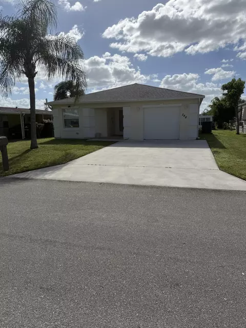 248 Camino Del Rio #248, Port Saint Lucie, FL 34952