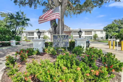 6469 Bay Club Dr #3, Fort Lauderdale, FL 33308