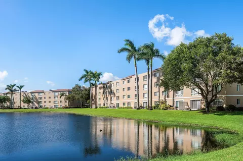 12540 Majesty Cir #301, Boynton Beach, FL 33437