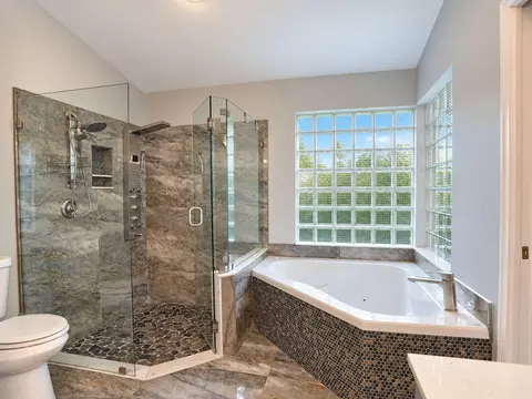 Bath - 1776 Eagle Trace Blvd W, Coral Springs, FL 33071 photo 1 of 9