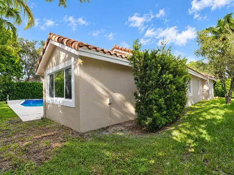 Exterior - 1776 Eagle Trace Blvd W, Coral Springs, FL 33071 photo 14 of 15