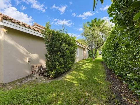 Exterior - 1776 Eagle Trace Blvd W, Coral Springs, FL 33071 photo 13 of 15