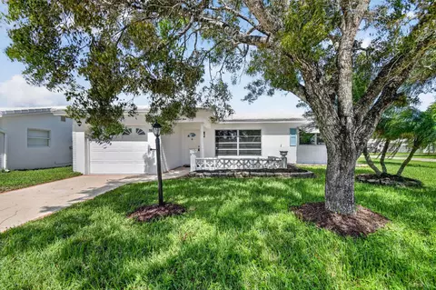 1001 Siesta Ave, Boynton Beach, FL 33426