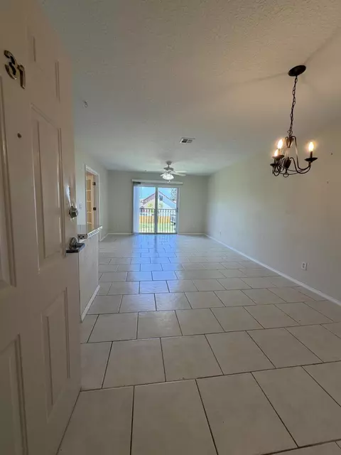 220 Columbia Dr #31, Cape Canaveral, FL 32920