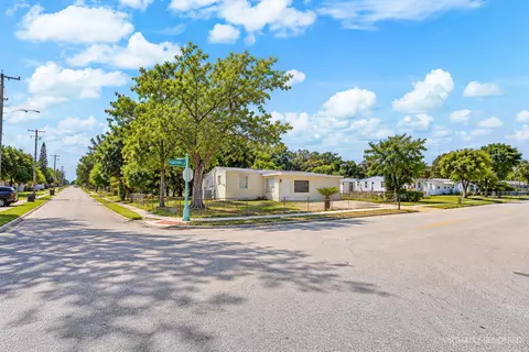 1101 NW 23rd Ter NW, Fort Lauderdale, FL 33311