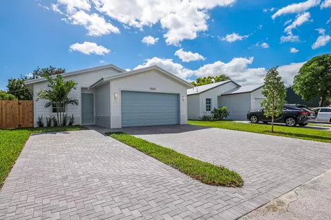 4606 Hibiscus Ave, West Palm Beach, FL 33417