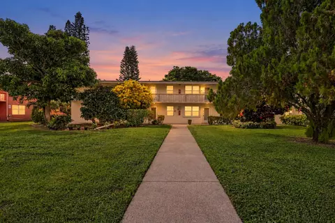 86 Sheffield D, West Palm Beach, FL 33417
