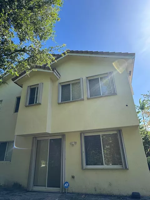 2923 Carvelle Dr, Riviera Beach, FL 33404