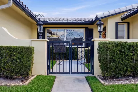 1900 NW 43rd St, Oakland Park, FL 33309