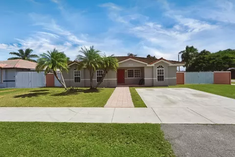 17837 SW 114th Ave, Miami, FL 33157