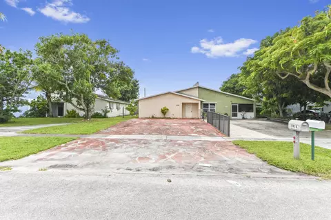 5918 S Rue Rd, West Palm Beach, FL 33415