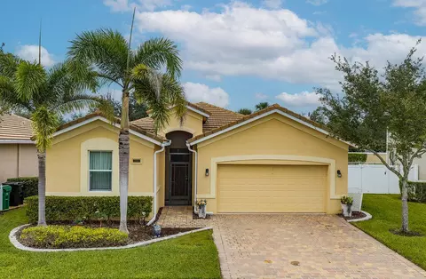 11590 SW Rowena St, Port Saint Lucie, FL 34987