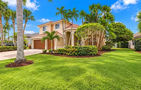 10671 St Thomas Dr, Boca Raton, FL 33498