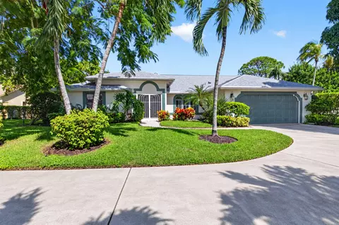 2915 Riviera Dr, Delray Beach, FL 33445