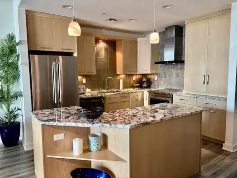 300 S Australian Ave #328, West Palm Beach, FL 33401