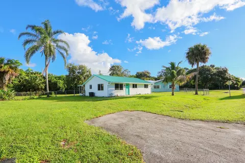 6904 Penny Ln, Fort Pierce, FL 34951