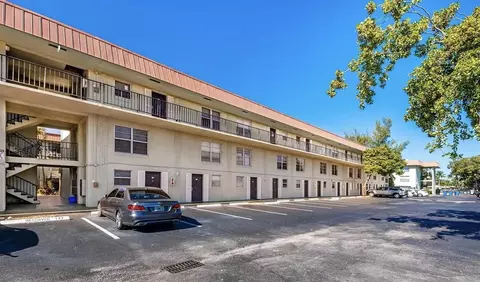 801 W Oakland Park Blvd #B10, Oakland Park, FL 33311