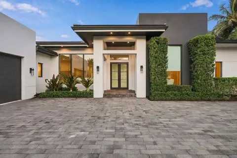 3500 Embassy Dr, West Palm Beach, FL 33401