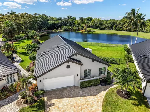 21464 Bridgeview Dr, Boca Raton, FL 33428