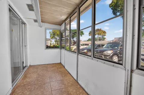 Exterior - 152 Valencia G Blvd, Delray Beach, FL 33446 photo 6 of 8