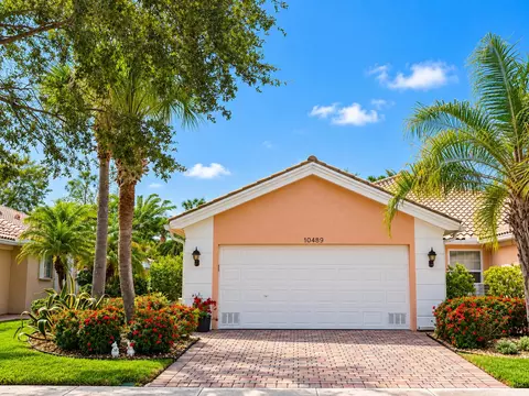 10489 SW Stratton Dr, Port Saint Lucie, FL 34987