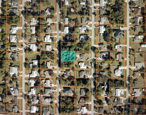 5716 Palm Dr, Fort Pierce, FL 34982