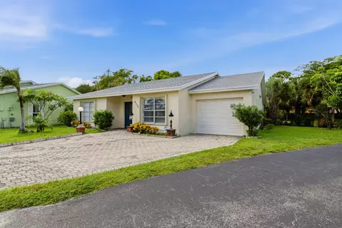 4120 Pine Green Run, Lake Worth, FL 33467