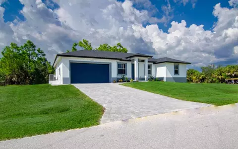 10654 Washington Rd, Port Charlotte, FL 33981